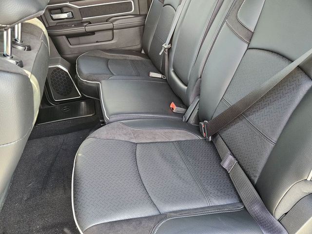 2026 RAM 3500 Laramie - Photo 10