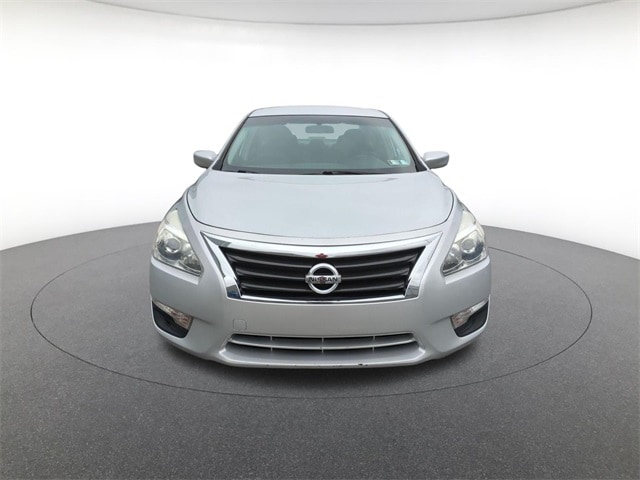 Used 2013 Nissan Altima Sedan SV with VIN 1N4AL3AP8DN405739 for sale in Harrisburg, PA