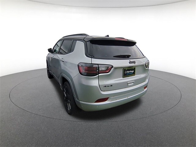2025 Jeep Compass Limited photo 2