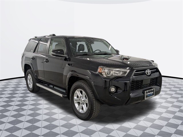 2022 Toyota 4Runner SR5 Premium photo 3