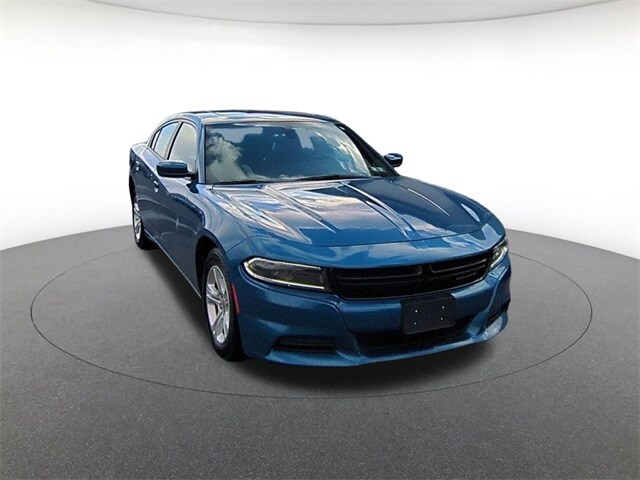 2022 Dodge Charger SXT photo 3