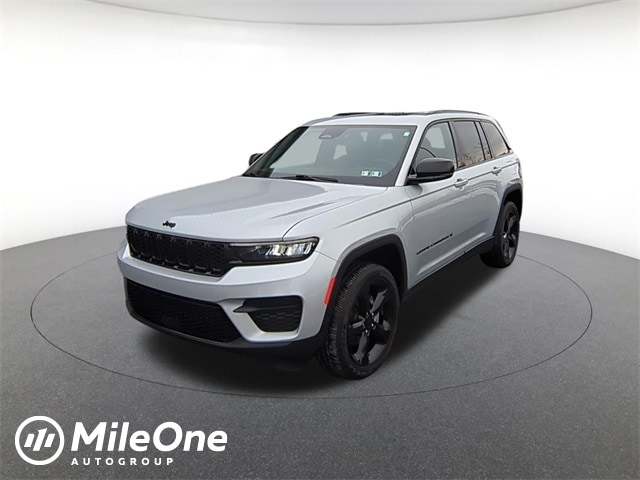 2024 Jeep Grand Cherokee Altitude's photo