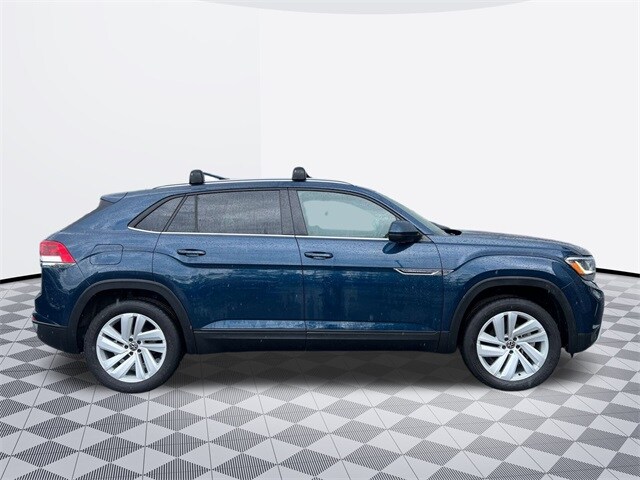 2022 Volkswagen Atlas Cross Sport SE Technology photo 4
