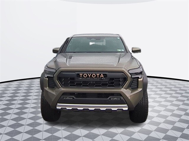 2024 Toyota Tacoma Trailhunter photo 2