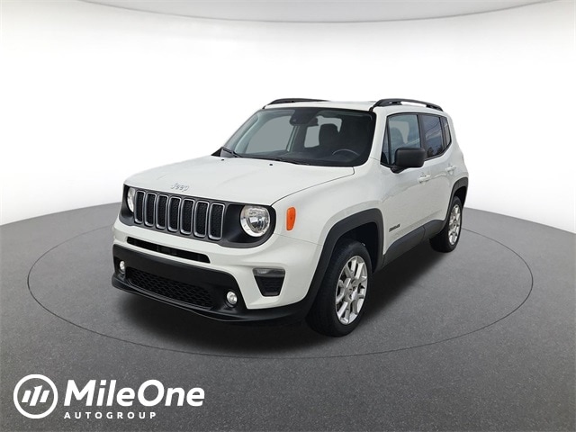 2023 Jeep Renegade Latitude's photo