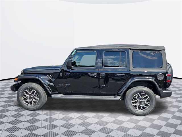 2025 Jeep Wrangler Sahara Sport photo 2