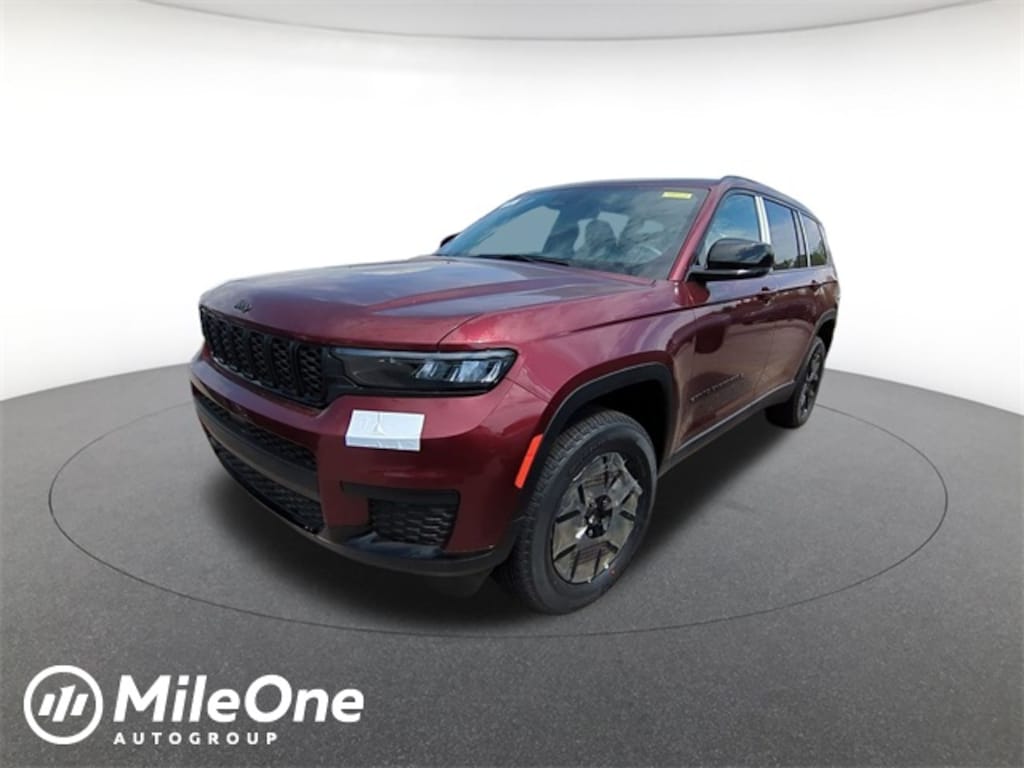 New 2025 Jeep Grand Cherokee L Laredo Sport Utility