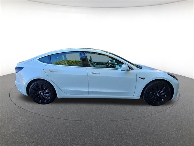 2019 Tesla Model 3 Performance photo 4