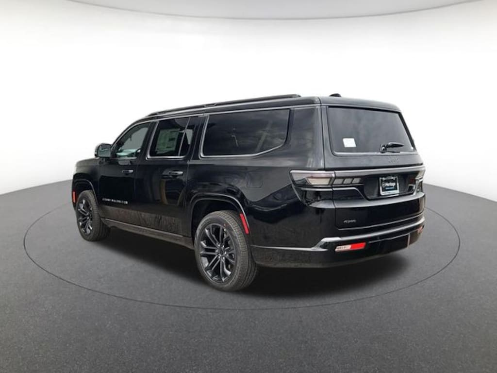 New 2026 Jeep Grand Wagoneer L Summit Sport Utility