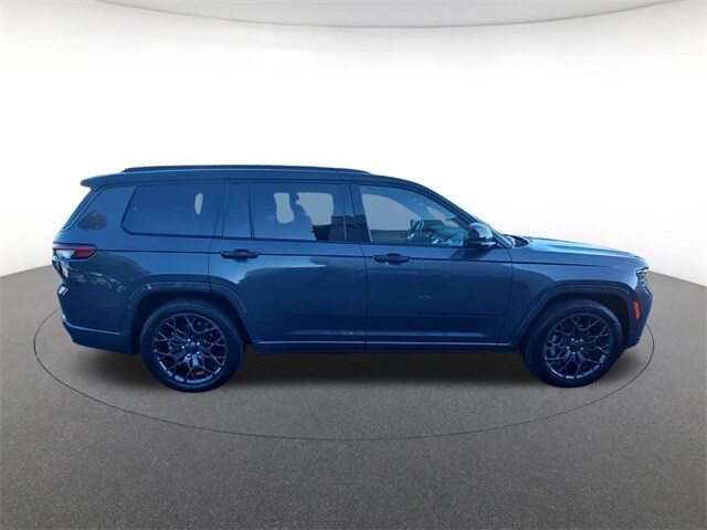 2024 Jeep Grand Cherokee L Summit Reserve photo 2