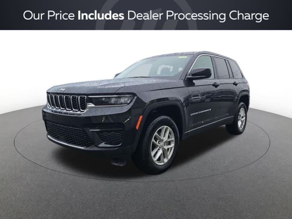 New 2026 Jeep Grand Cherokee Laredo Sport Utility