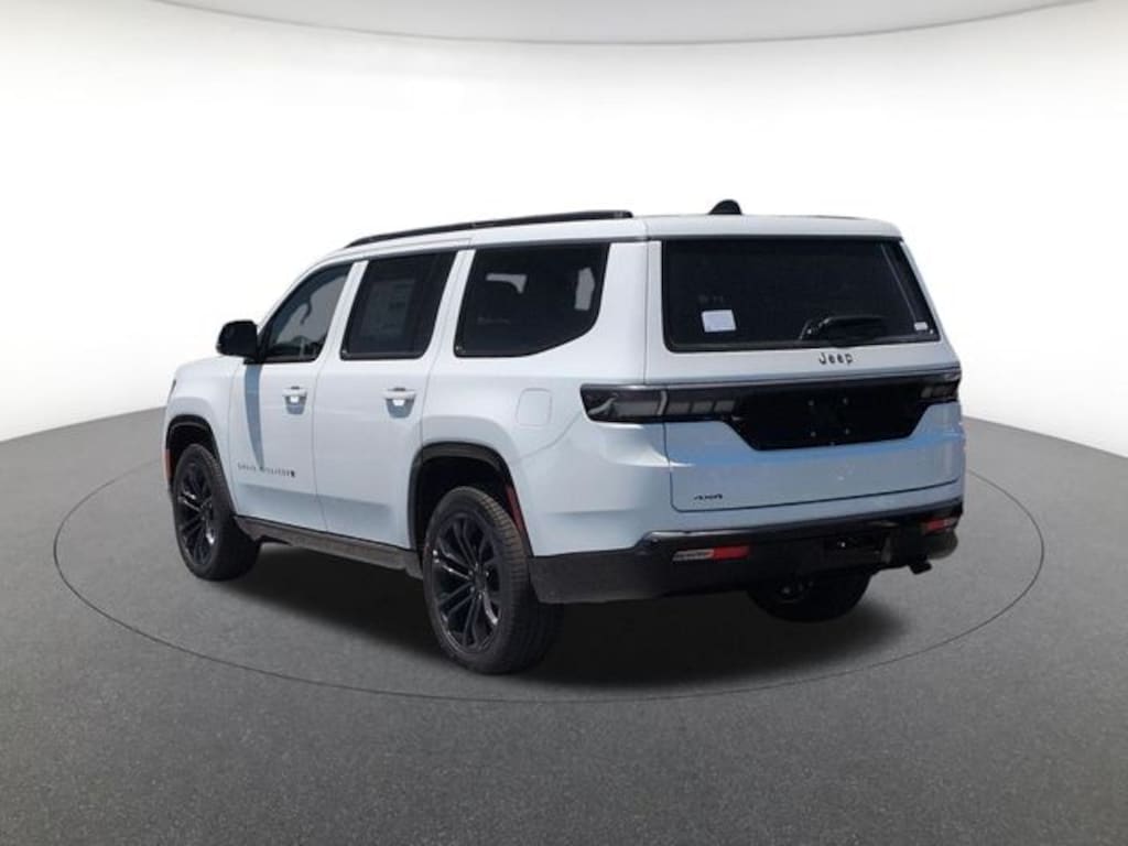 New 2026 Jeep Grand Wagoneer Summit Sport Utility