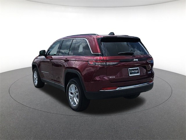 2025 Jeep Grand Cherokee Laredo X photo 2