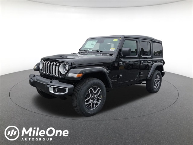 2025 Jeep Wrangler 4-Door Sahara's photo