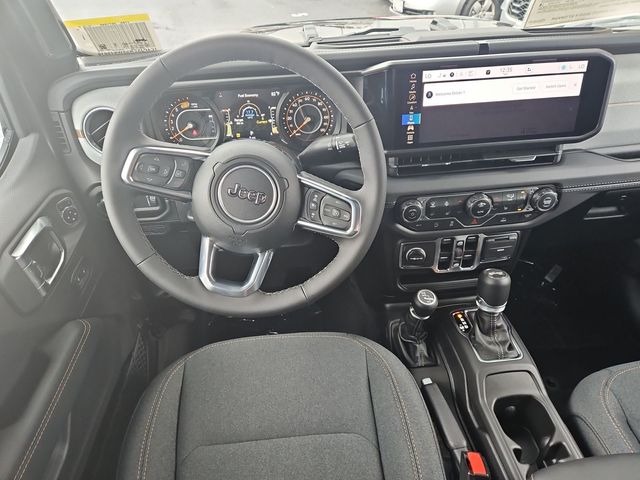 2025 Jeep Wrangler 4-Door Sahara - Photo 8