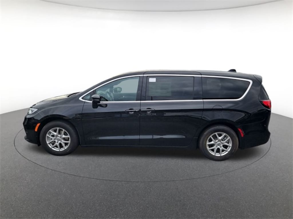 New 2025 Chrysler Pacifica Select Passenger Van