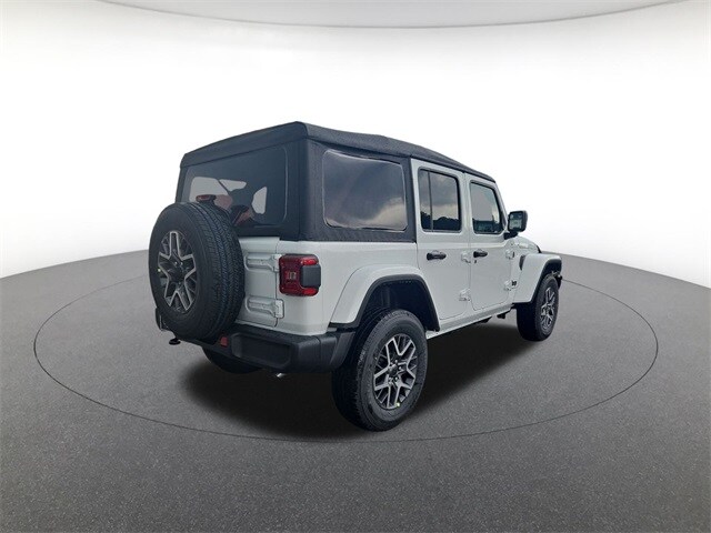 2025 Jeep Wrangler Sahara Sport photo 4