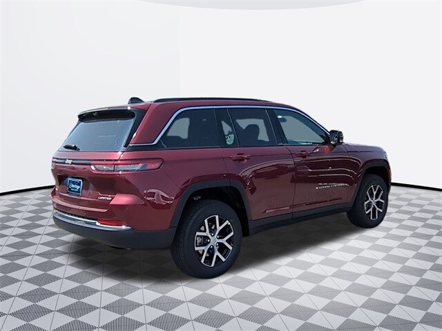 2025 Jeep Grand Cherokee Limited photo 3