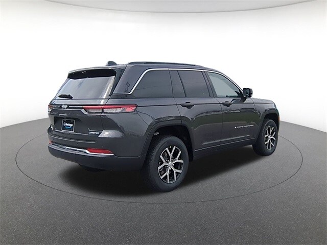 2025 Jeep Grand Cherokee Limited photo 4