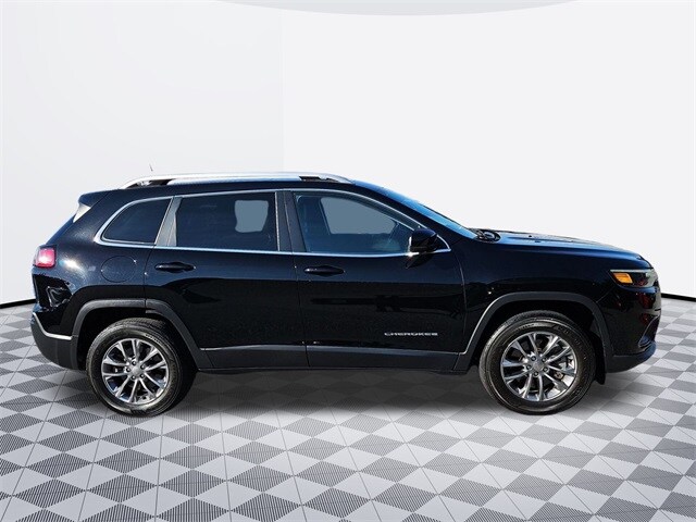 2020 Jeep Cherokee Latitude photo 2