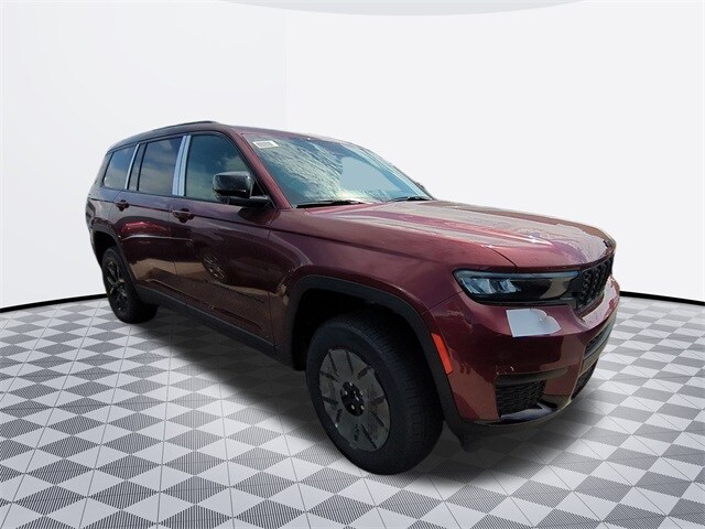 2025 Jeep Grand Cherokee Laredo Sport photo 4