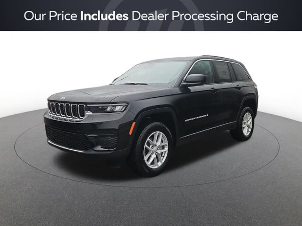 New 2026 Jeep Grand Cherokee Laredo Sport Utility