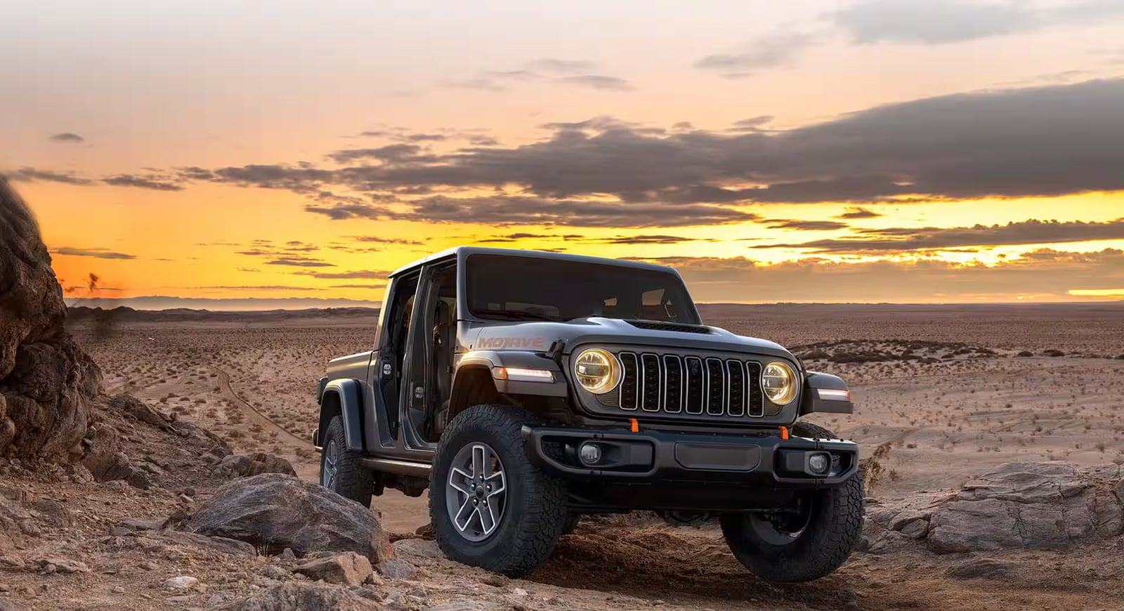 2026%20jeep%20gladiator%20hero.png