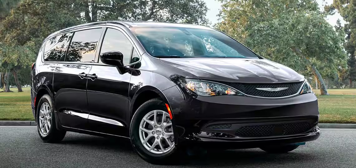2025-chrysler-voyager.png
