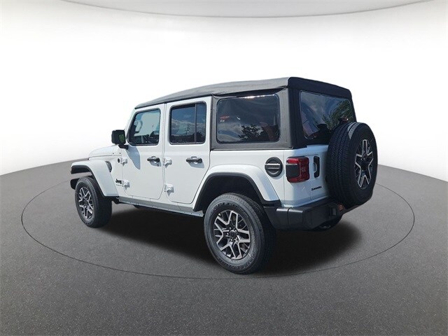 2025 Jeep Wrangler Sahara Sport photo 3