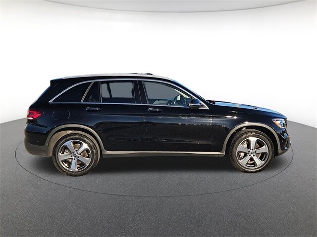 2022 Mercedes Benz GLC 300 4MATIC photo 4