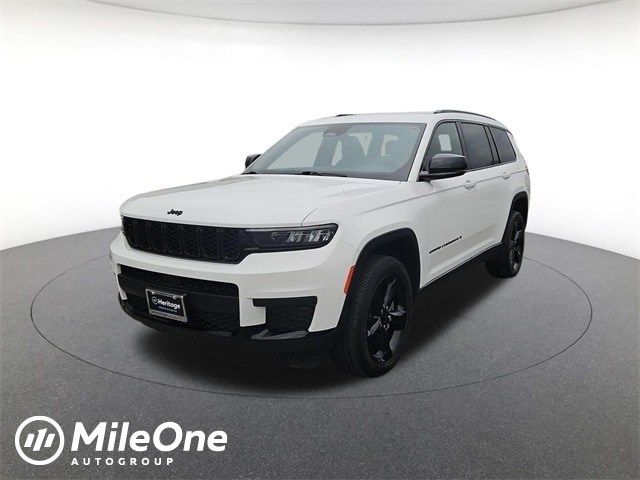 2023 Jeep Grand Cherokee L Altitude's photo