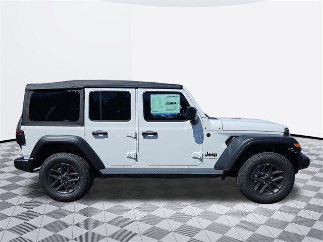 2025 Jeep Wrangler Sport photo 3