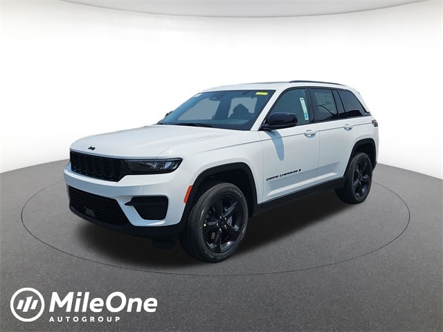 2025 Jeep Grand Cherokee Altitude's photo