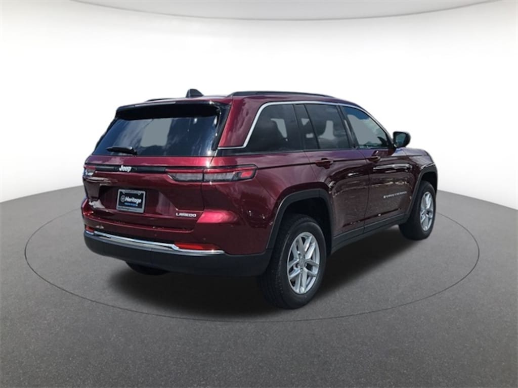 New 2025 Jeep Grand Cherokee Laredo Sport Utility