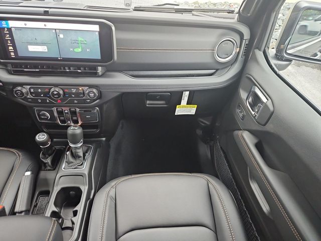 2025 Jeep Wrangler 4-Door Sahara - Photo 9