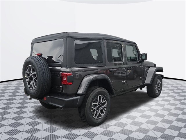 2025 Jeep Wrangler Sahara Sport photo 4