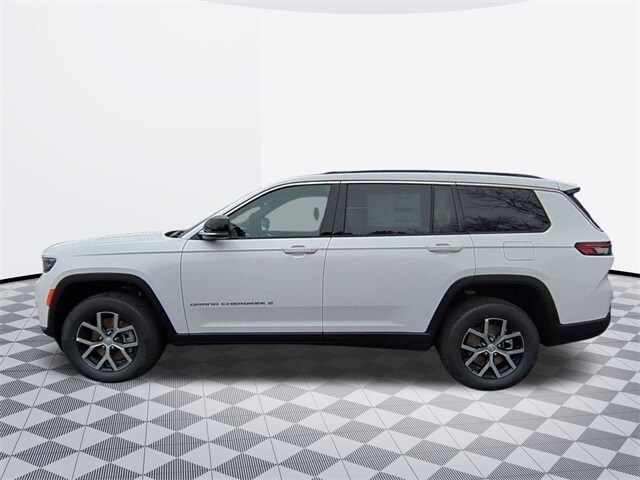 2025 Jeep Grand Cherokee Limited photo 2