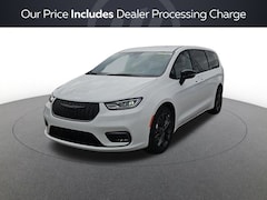 2026 Chrysler Pacifica Select Passenger Van