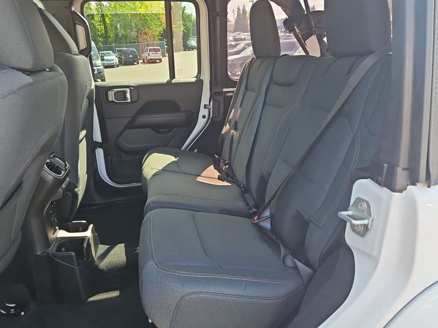 2025 Jeep Wrangler 4-Door Sahara - Photo 10