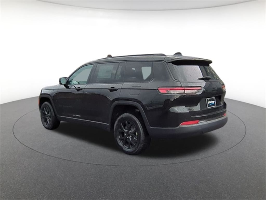 New 2025 Jeep Grand Cherokee L Laredo Sport Utility