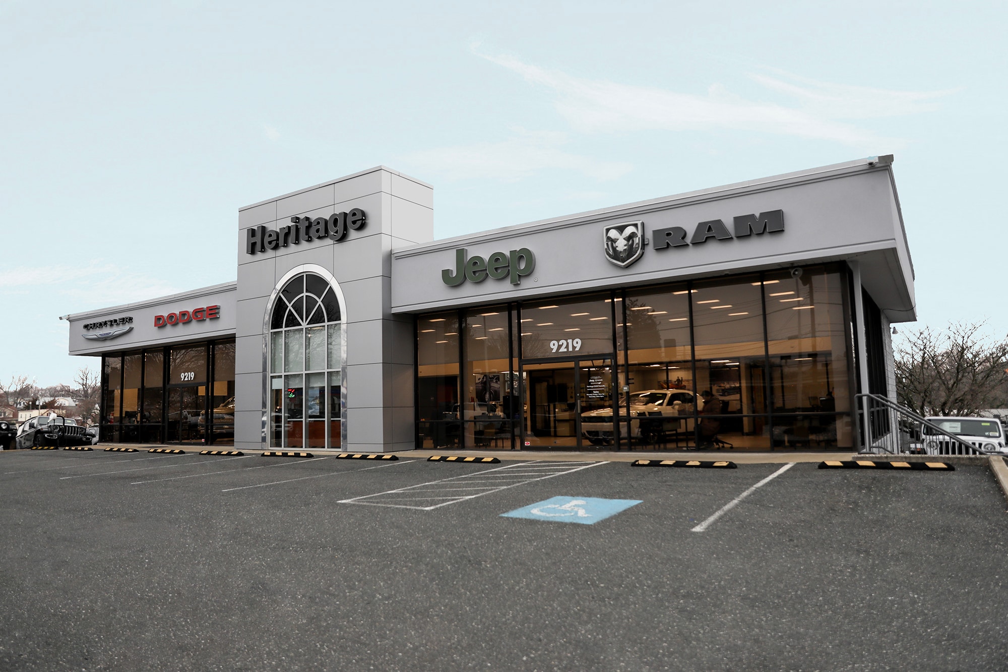 New & Used Car Dealer Heritage Chrysler Dodge Jeep RAM Parkville