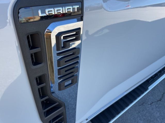 2026 Ford F-250 Super Duty Lariat - Photo 6