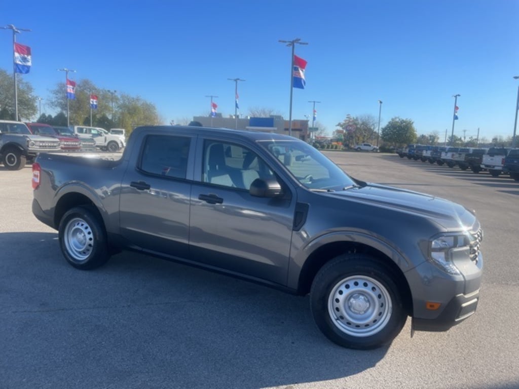 New 2025 Ford Maverick XL Truck SuperCrew