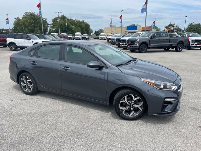 Used 2021 Kia Forte LXS with VIN 3KPF24AD5ME262624 for sale in Corydon, IN