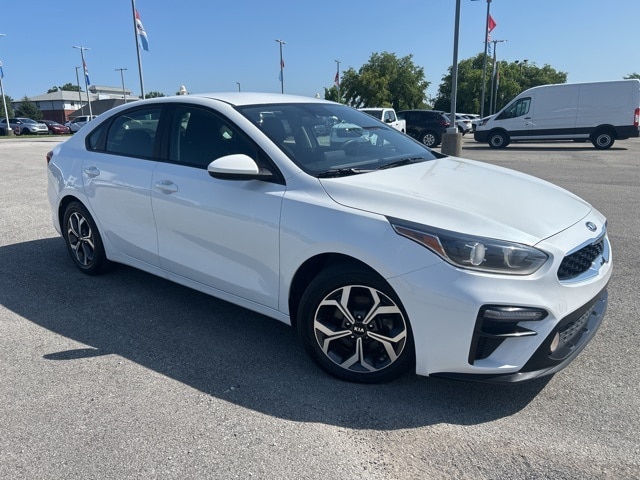 Used 2021 Kia Forte LXS with VIN 3KPF24AD7ME298685 for sale in Corydon, IN