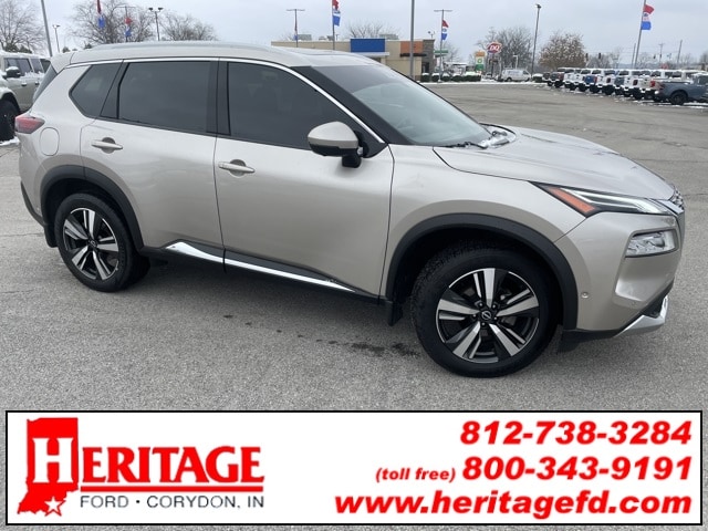 2023 Nissan Rogue Platinum's photo