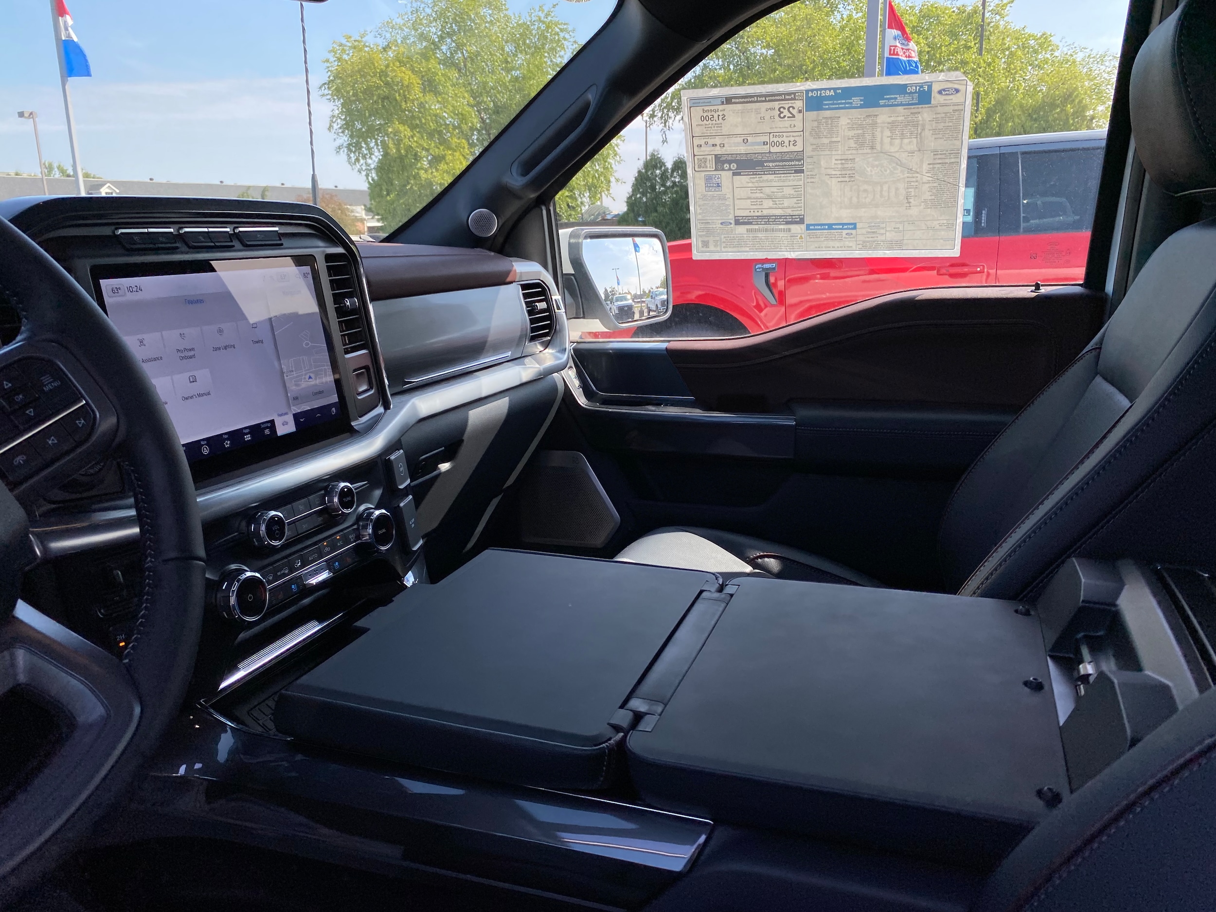 2023 Ford F-150 XLT Interior