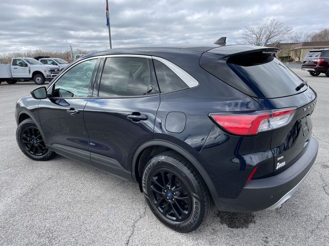 2021 Ford Escape SE Hybrid photo 4