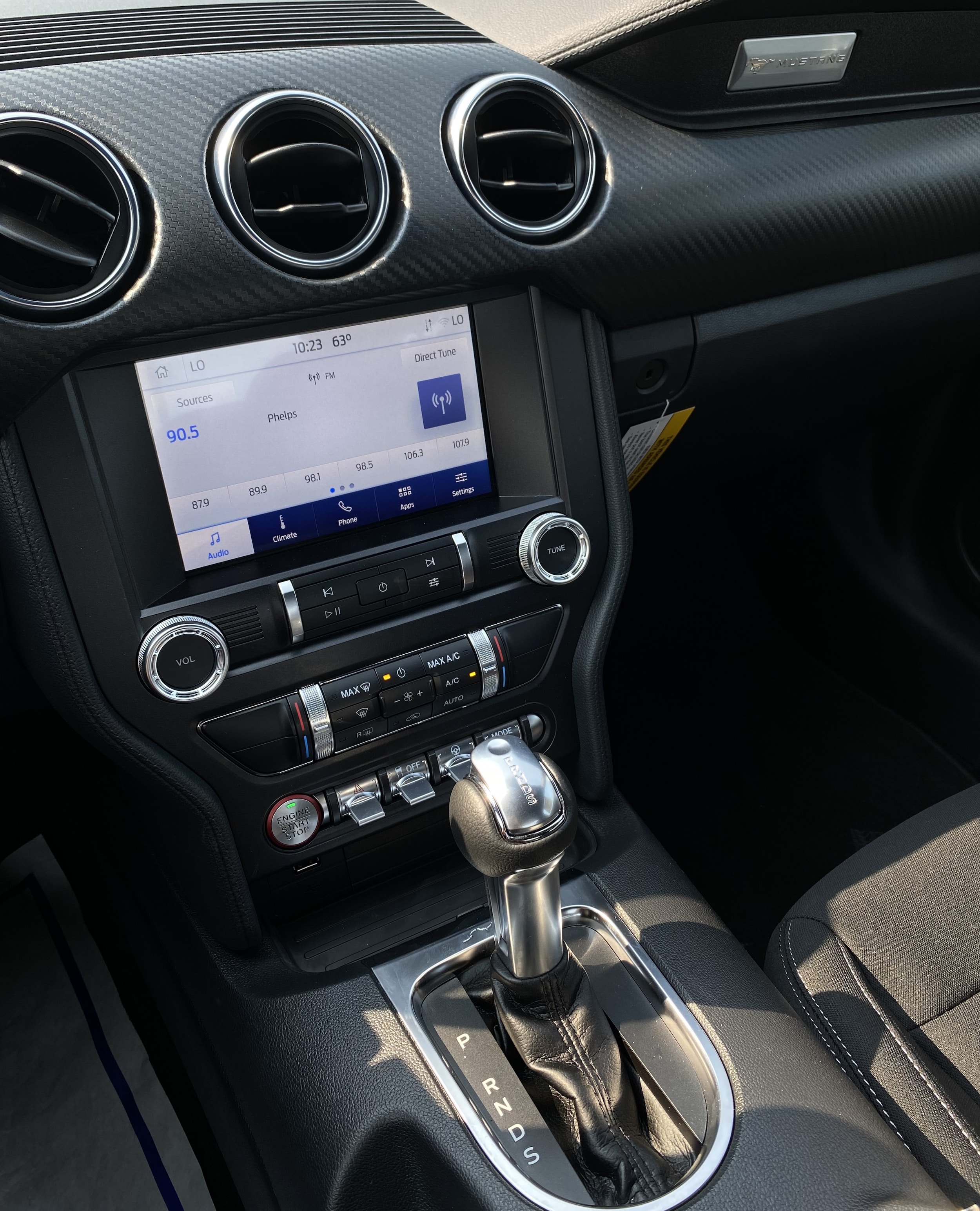 22 Mustang Interior.JPG