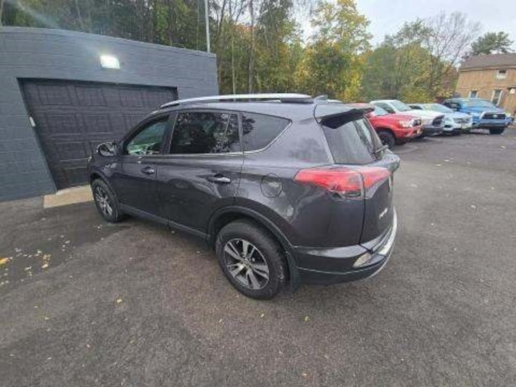 Used 2018 Toyota RAV4 XLE SUV